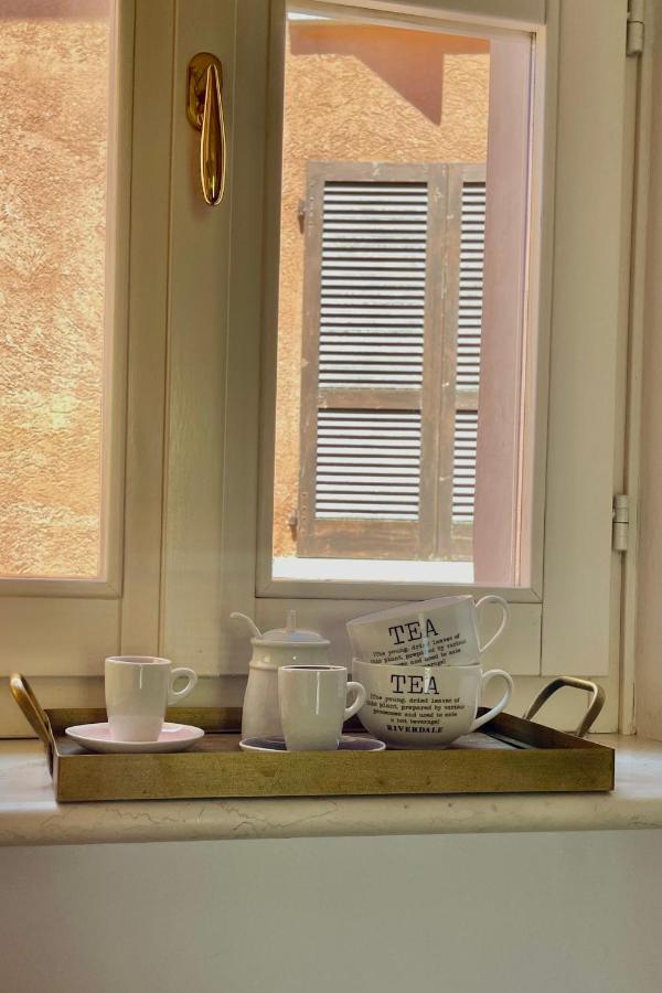 Borgo Dei Sogni Apartment San Felice del Benaco Luaran gambar