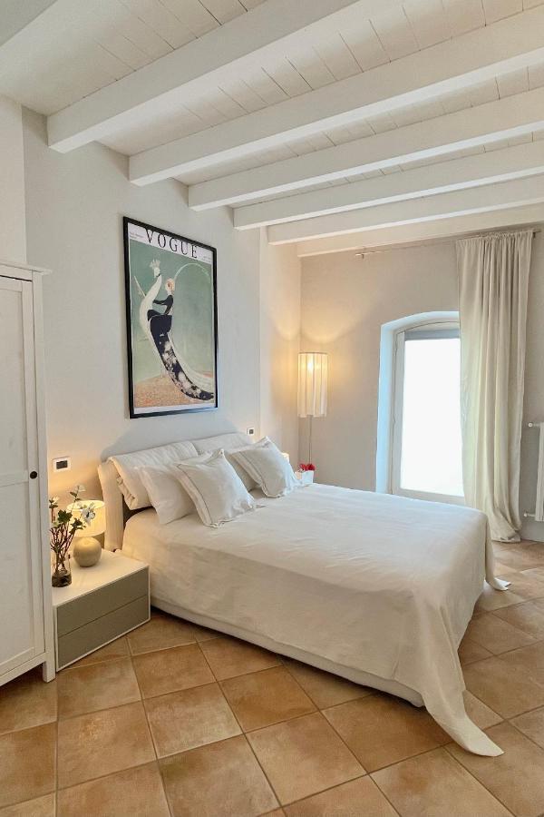 Borgo Dei Sogni Apartment San Felice del Benaco Luaran gambar