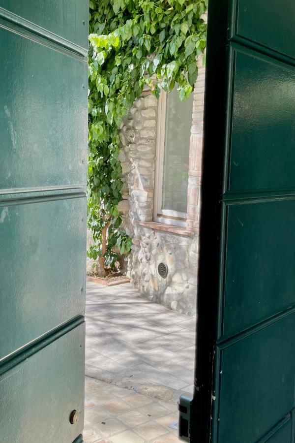 Borgo Dei Sogni Apartment San Felice del Benaco Luaran gambar