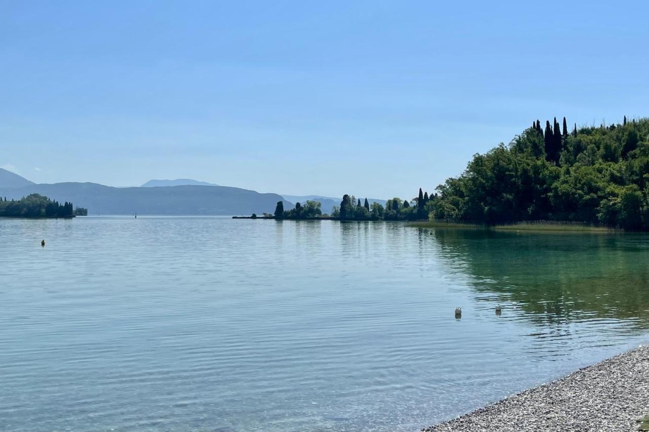 Borgo Dei Sogni Apartment San Felice del Benaco Luaran gambar
