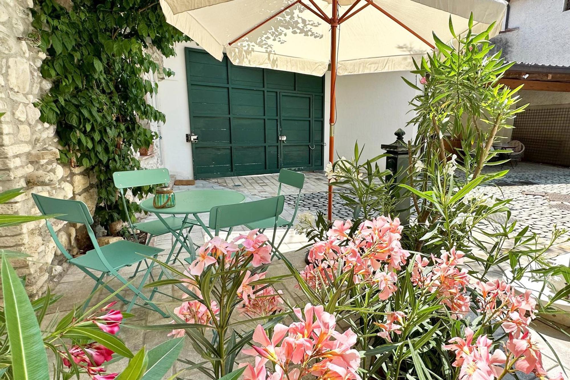 Borgo Dei Sogni Apartment San Felice del Benaco Luaran gambar