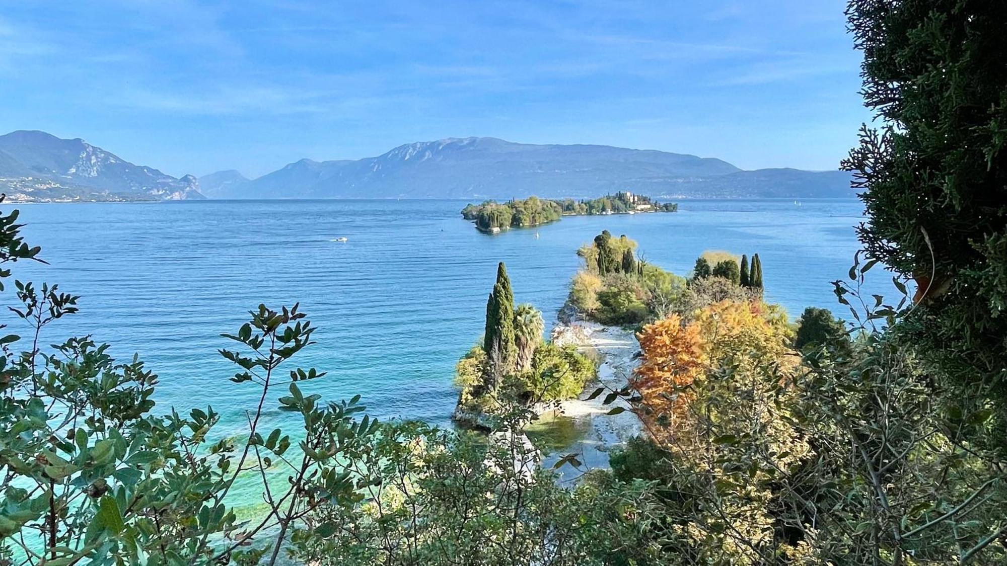 Borgo Dei Sogni Apartment San Felice del Benaco Luaran gambar
